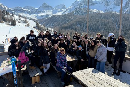 Brusson: Tre Giorni di Avventura, Natura e Divertimento per gli Studenti del Santachiara